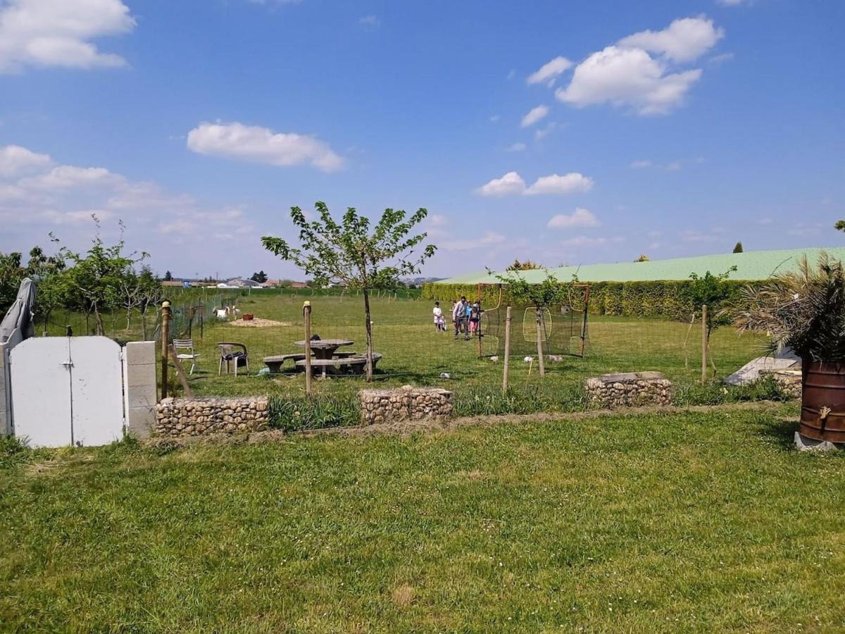 Charmante Maison Avec Piscine Anneyron Zewnętrze zdjęcie