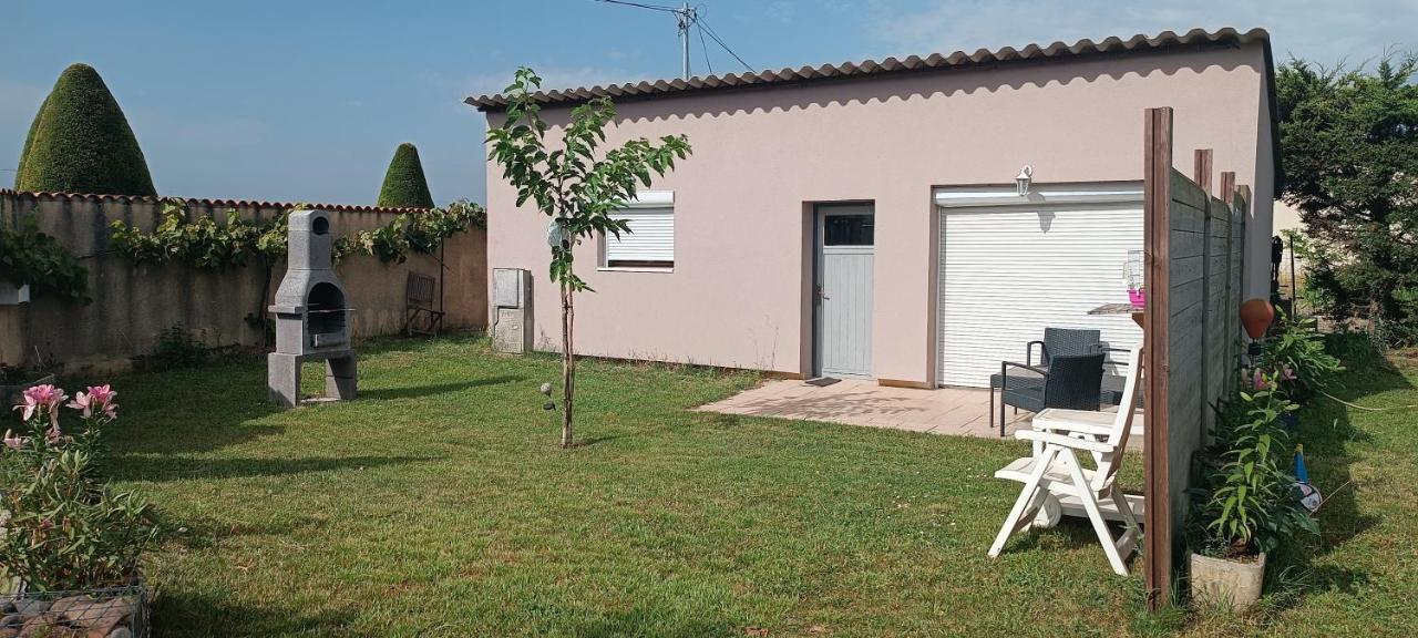 Charmante Maison Avec Piscine Anneyron Zewnętrze zdjęcie