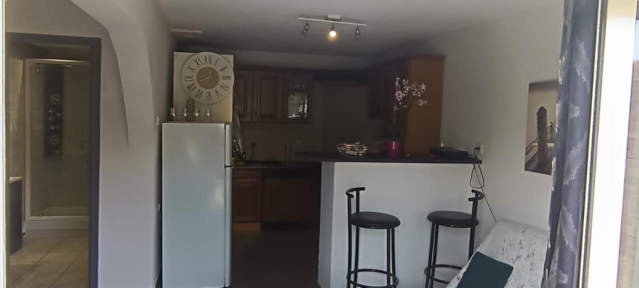 Charmante Maison Avec Piscine Anneyron Zewnętrze zdjęcie